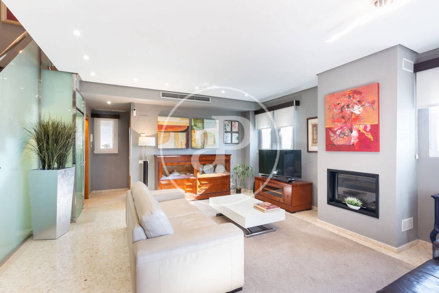 4 bedroom Villa for sale in Moncada - € 540,000 (Ref: 9548330)