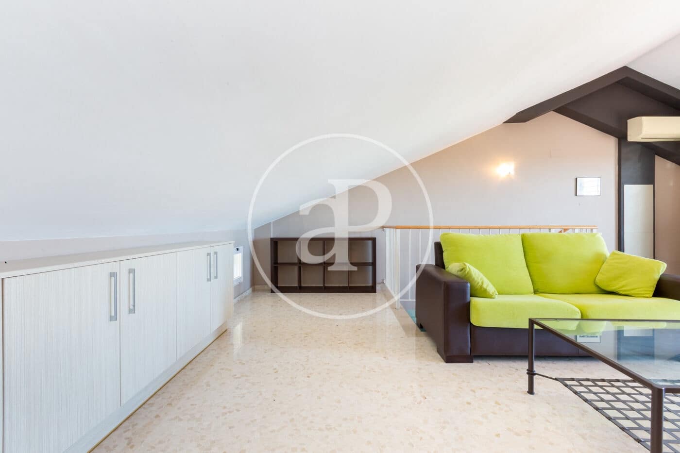 4 bedroom Villa for sale in Moncada - € 540,000 (Ref: 9548330)