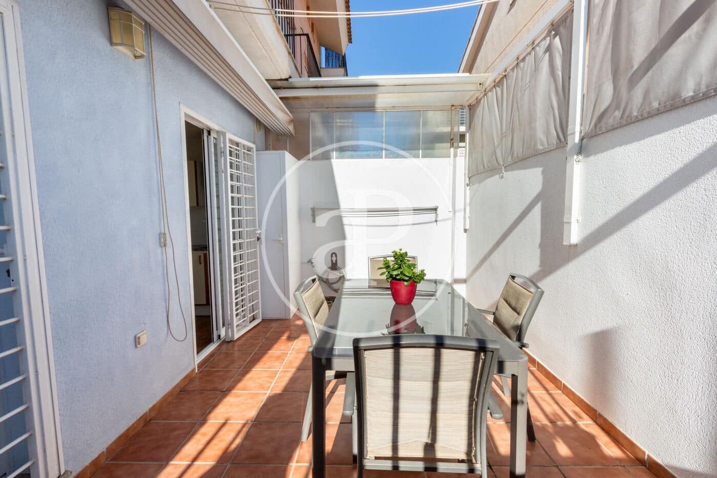 4 bedroom Villa for sale in Moncada - € 540,000 (Ref: 9548330)