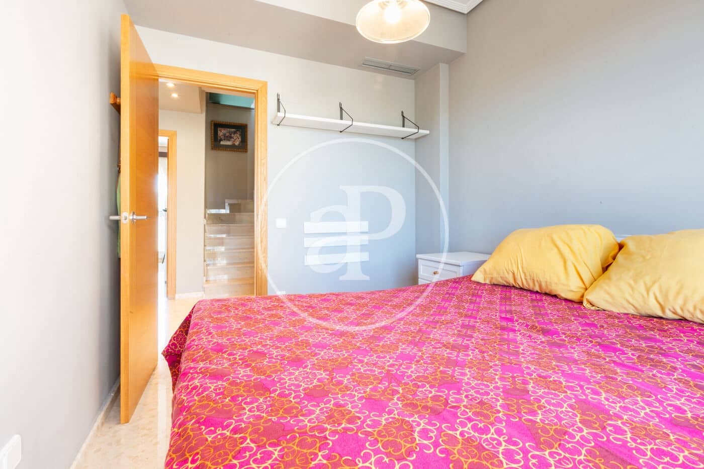 4 bedroom Villa for sale in Moncada - € 540,000 (Ref: 9548330)