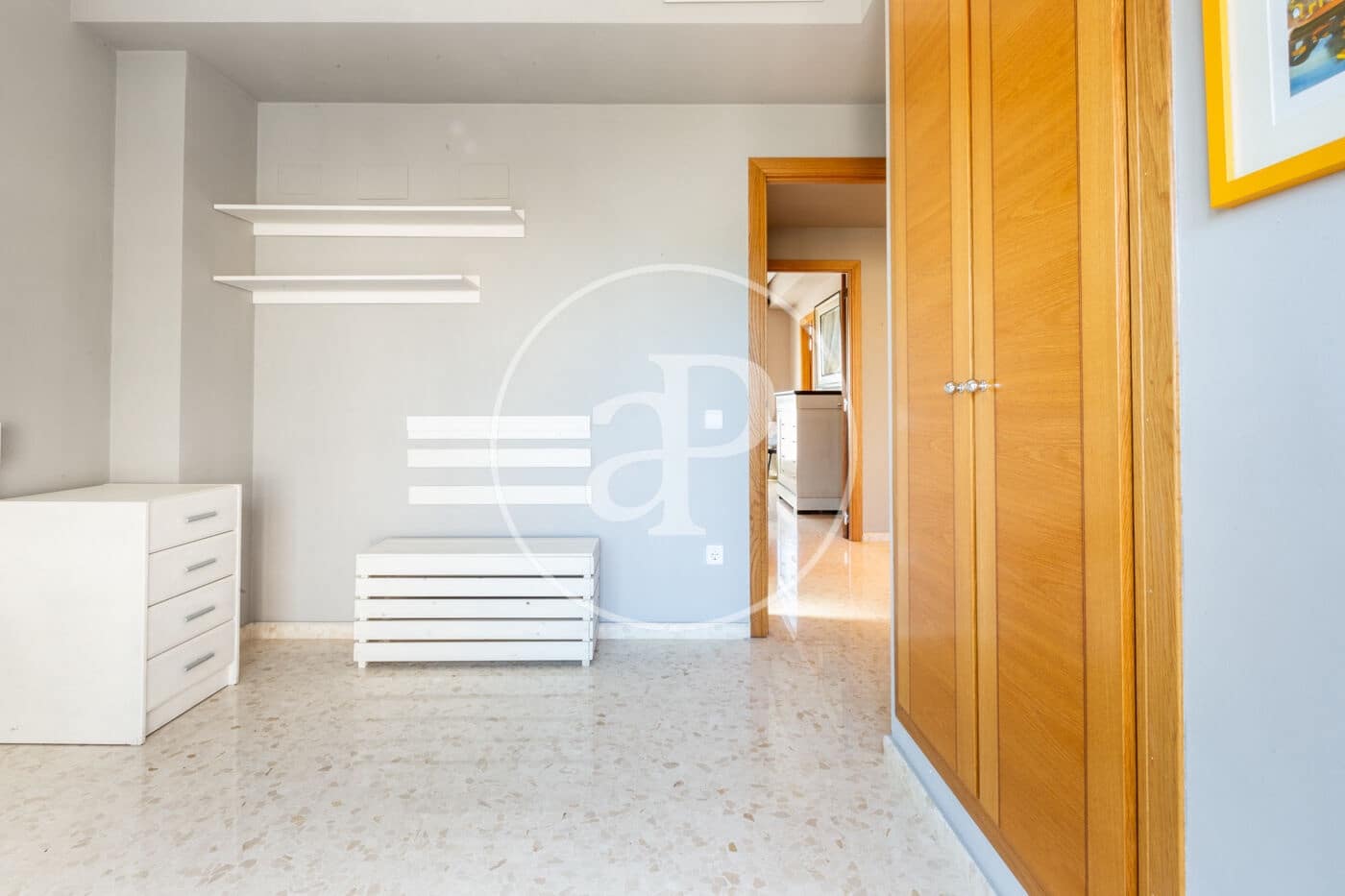 4 bedroom Villa for sale in Moncada - € 540,000 (Ref: 9548330)