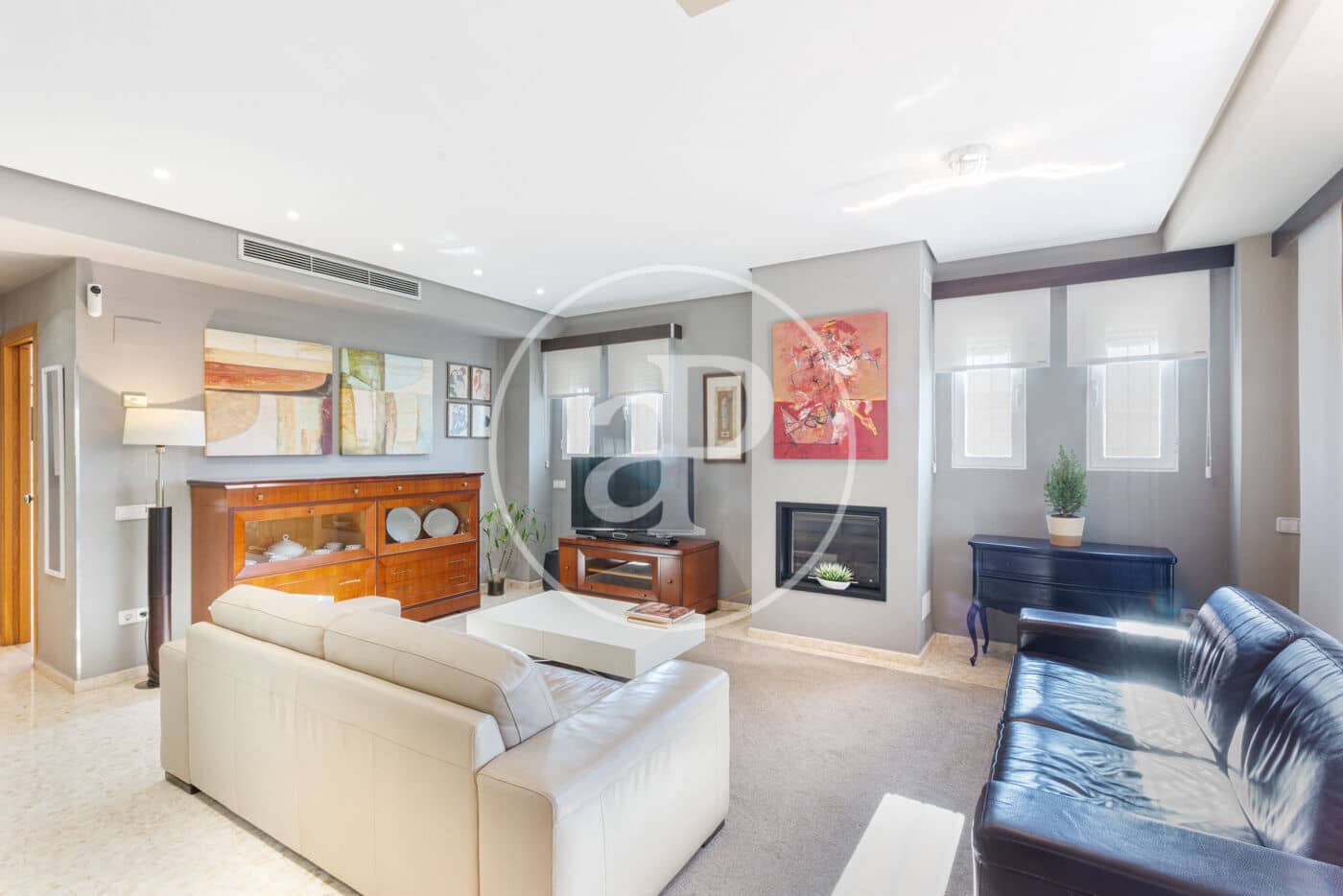 4 bedroom Villa for sale in Moncada - € 540,000 (Ref: 9548330)