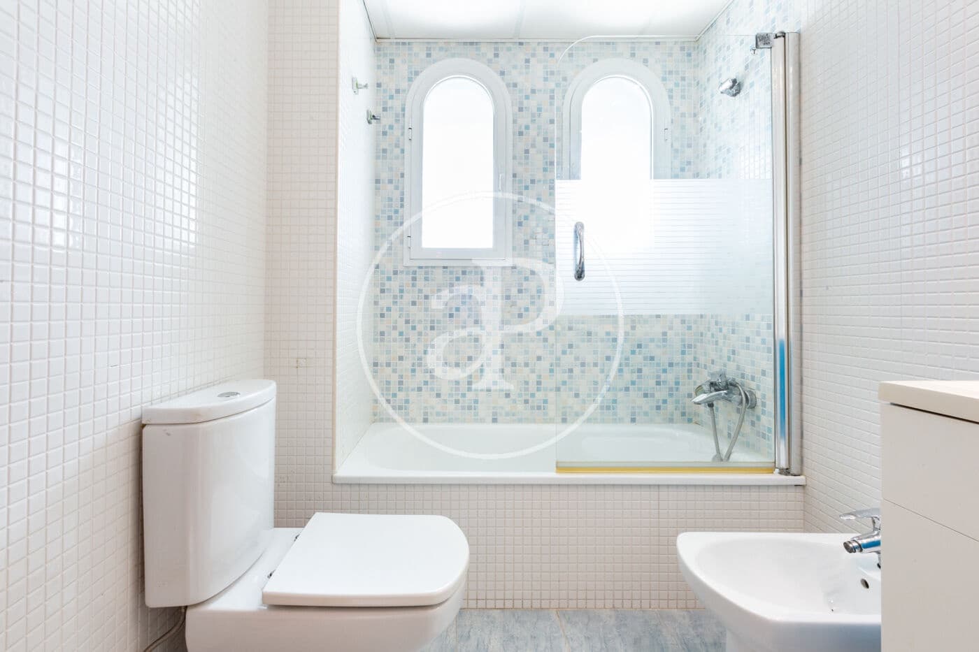 4 bedroom Villa for sale in Moncada - € 540,000 (Ref: 9548330)