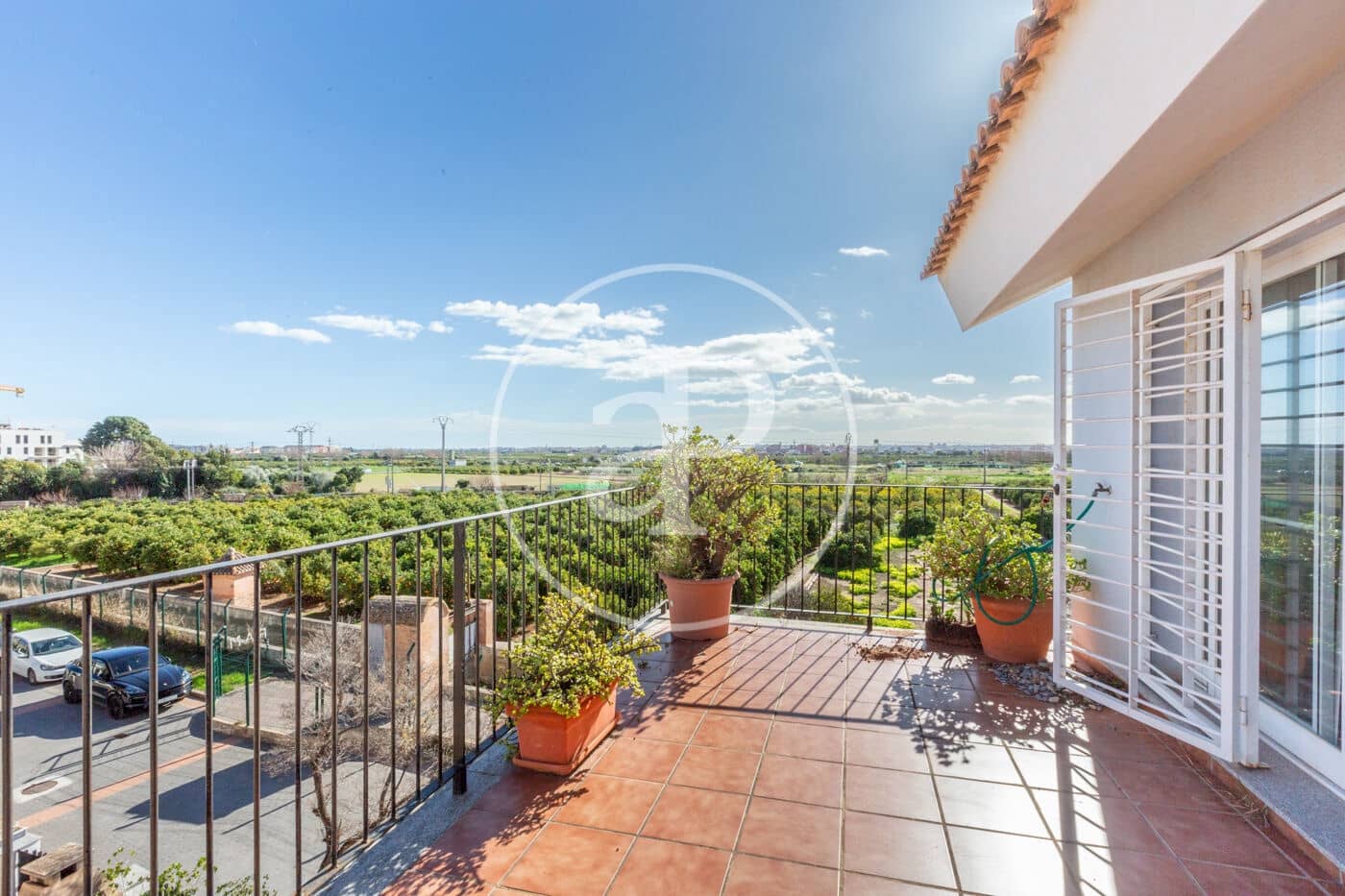 4 bedroom Villa for sale in Moncada - € 540,000 (Ref: 9548330)