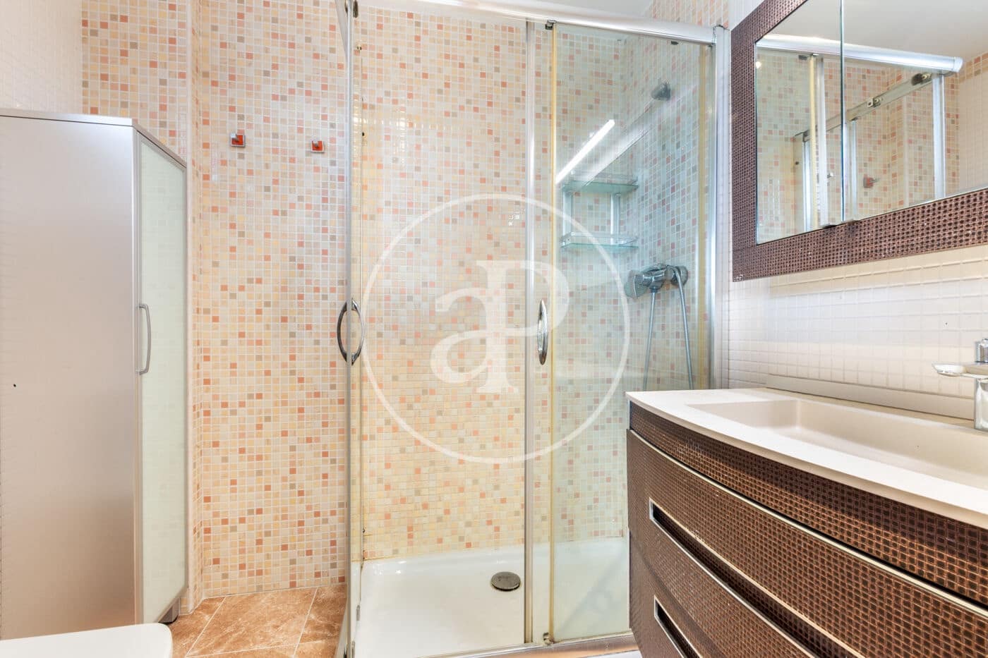 4 bedroom Villa for sale in Moncada - € 540,000 (Ref: 9548330)