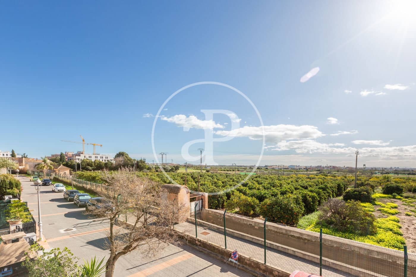 4 bedroom Villa for sale in Moncada - € 540,000 (Ref: 9548330)