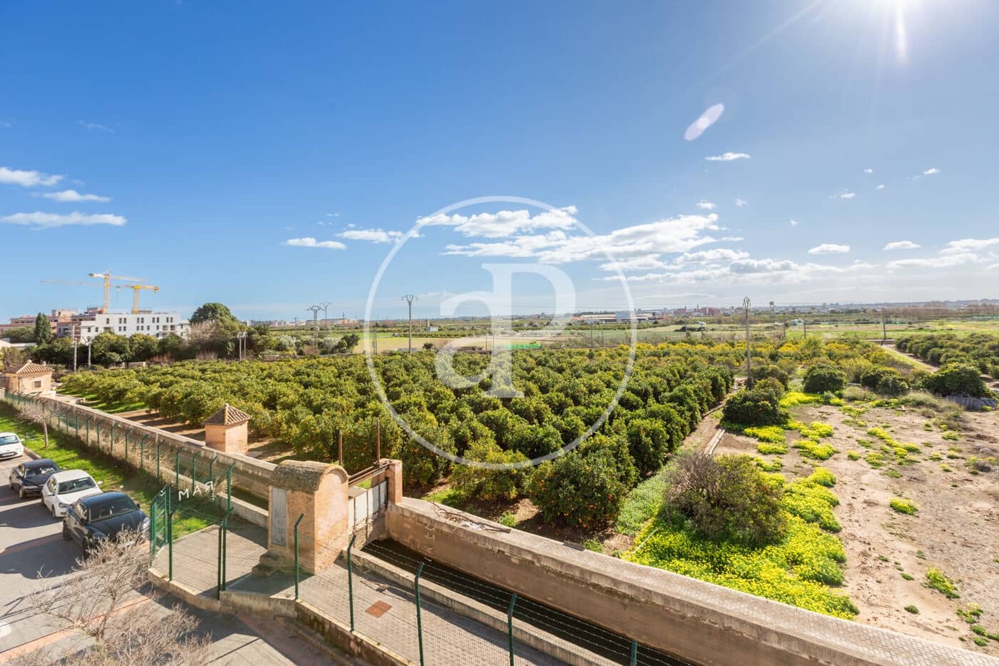 4 bedroom Villa for sale in Moncada - € 540,000 (Ref: 9548330)