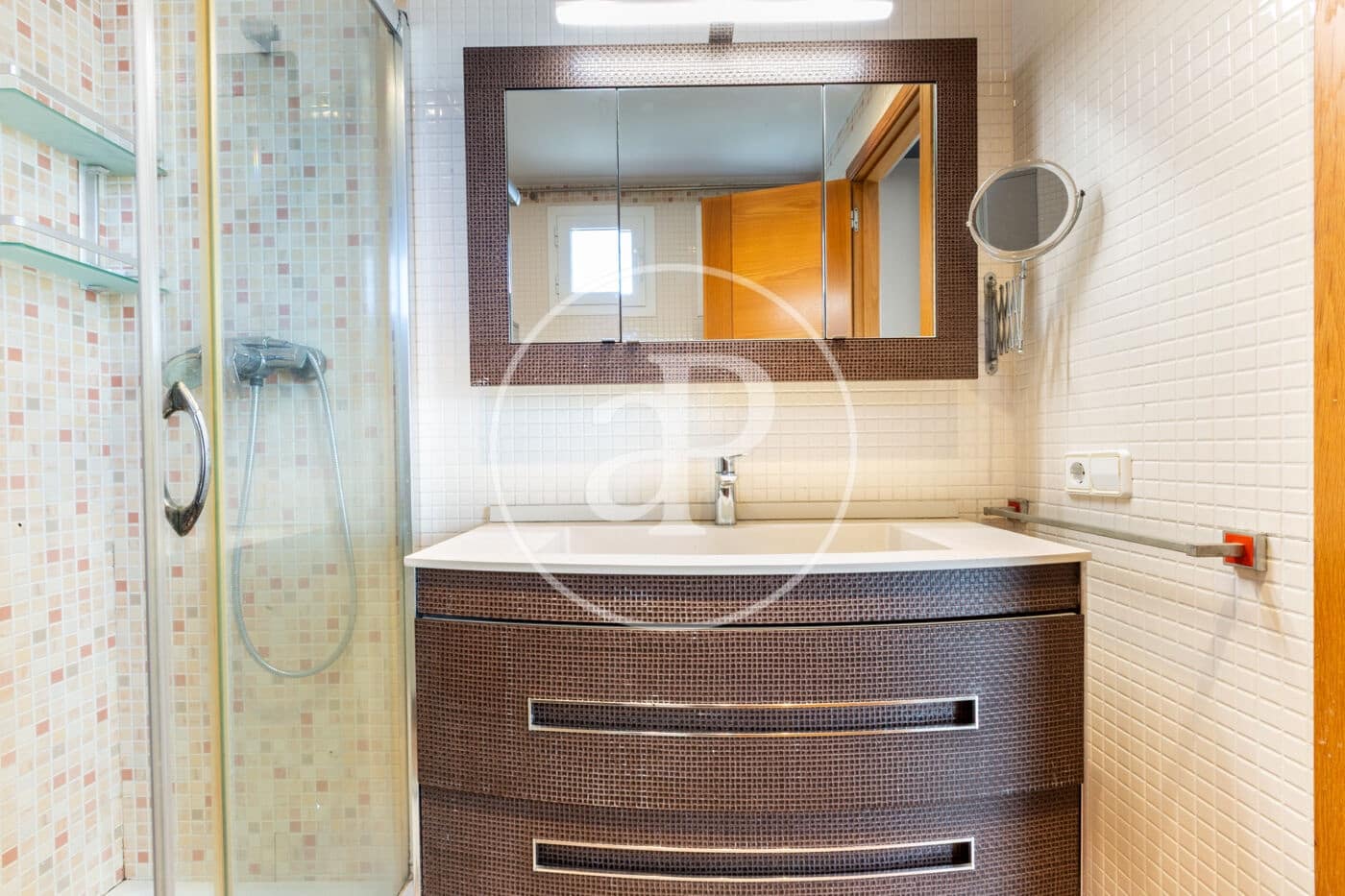 4 bedroom Villa for sale in Moncada - € 540,000 (Ref: 9548330)