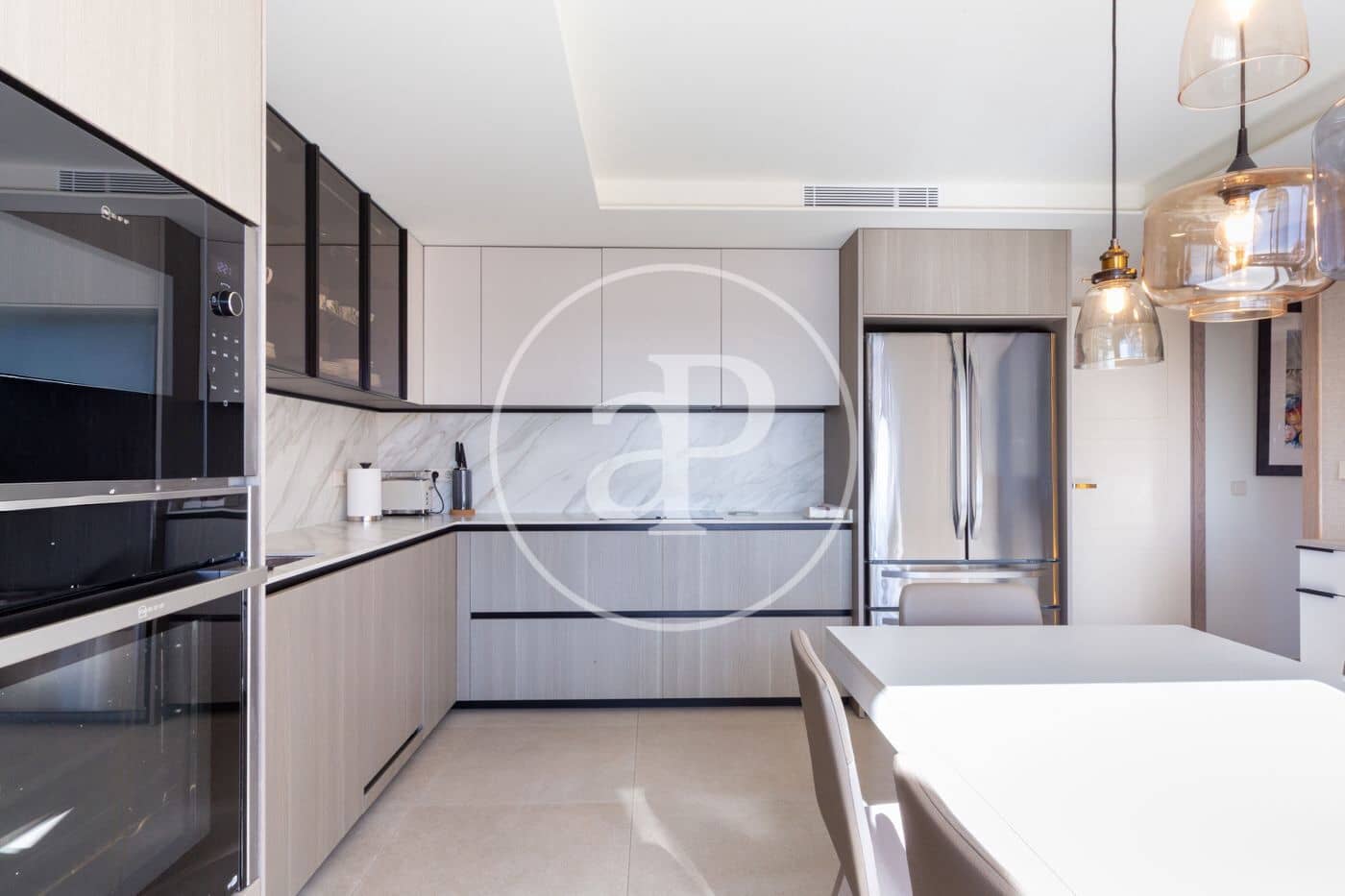5 Zimmer Apartment zu verkaufen in Valencia Stadt mit Pool - 1.300.000 € (Ref: 9548331)