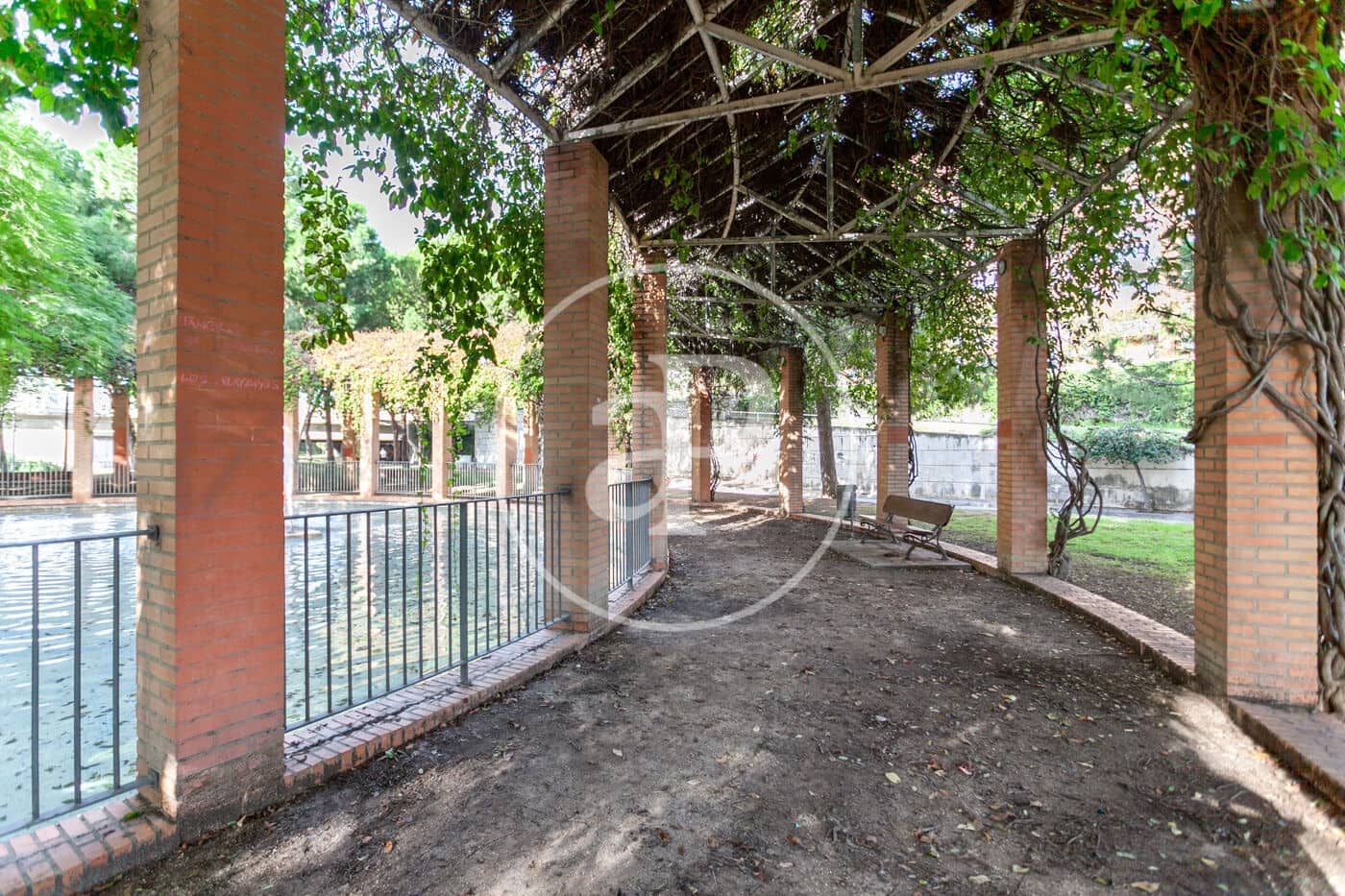 5 bedroom Apartment for sale in Valencia city with pool - € 1,150,000 (Ref: 9548331)