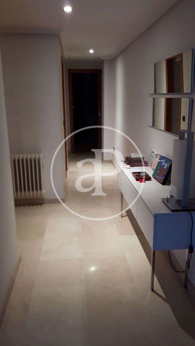 3 soveværelse Lejlighed til leje i Valencia by - € 2.500 (Ref: 9551634)