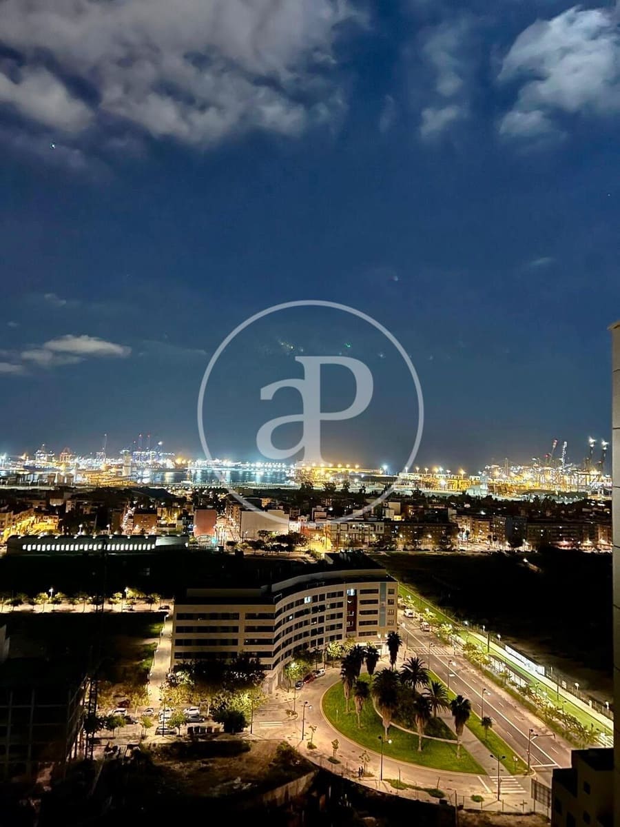 Appartement de 3 chambres à louer à Valence ville avec piscine - 2 700 € (Ref: 9551635)