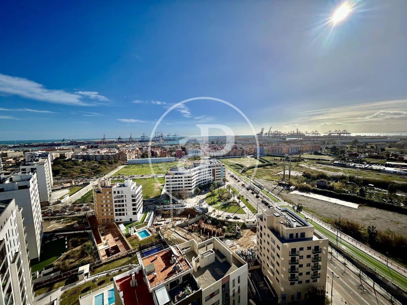 3 bedroom Apartment for rent in Valencia city with pool - € 2,700 (Ref: 9551635)