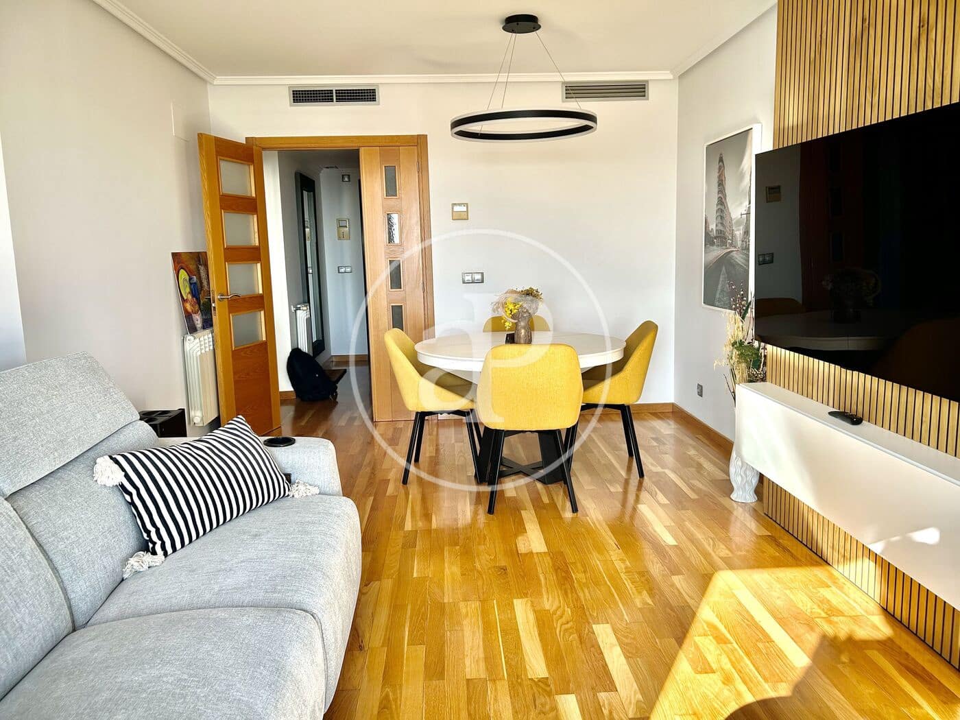 3 bedroom Apartment for rent in Valencia city with pool - € 2,700 (Ref: 9551635)