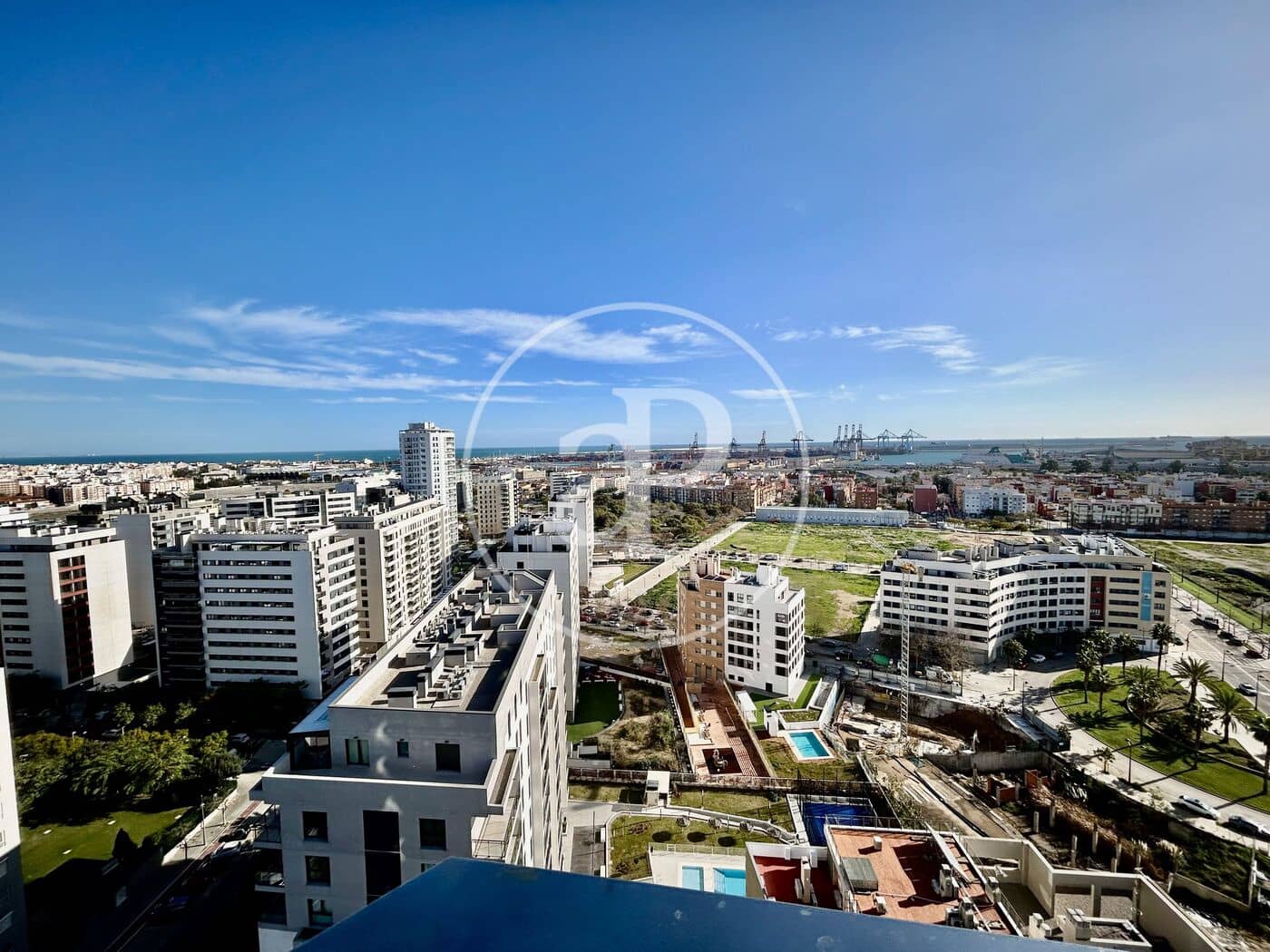 3 bedroom Apartment for rent in Valencia city with pool - € 2,700 (Ref: 9551635)