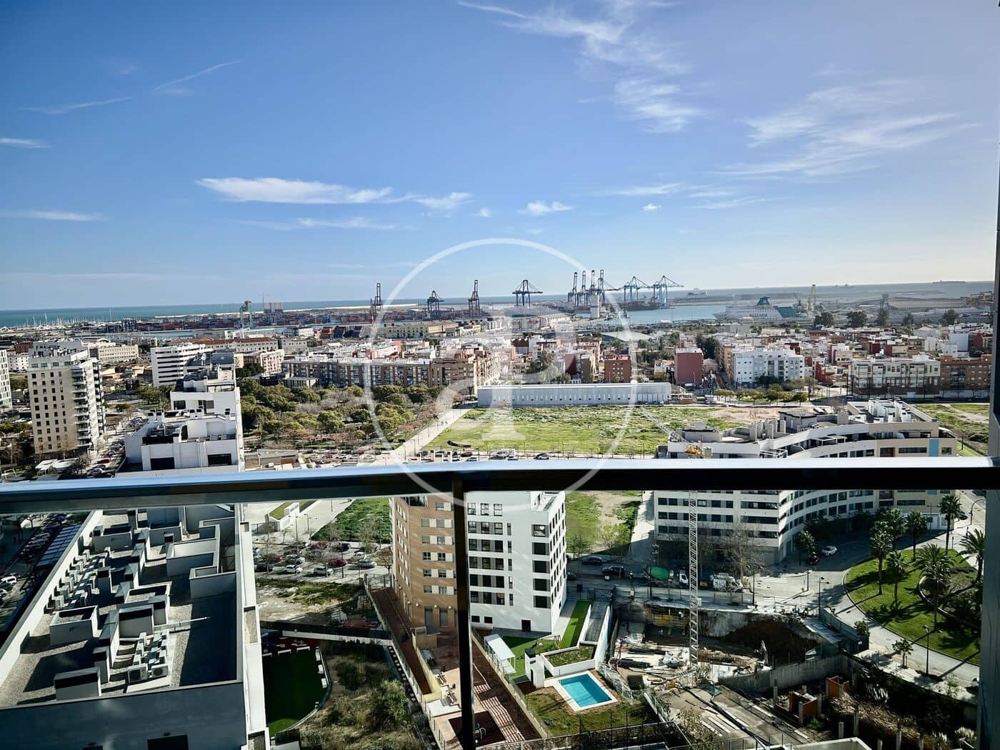 3 bedroom Apartment for rent in Valencia city with pool - € 2,700 (Ref: 9551635)