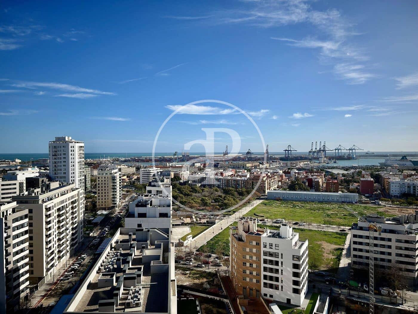 3 bedroom Apartment for rent in Valencia city with pool - € 2,700 (Ref: 9551635)