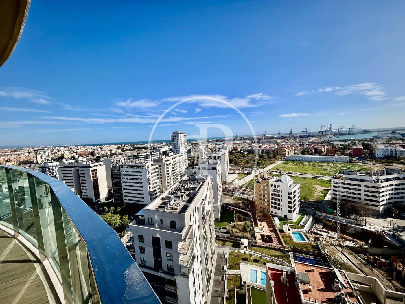 3 bedroom Apartment for rent in Valencia city with pool - € 2,700 (Ref: 9551635)