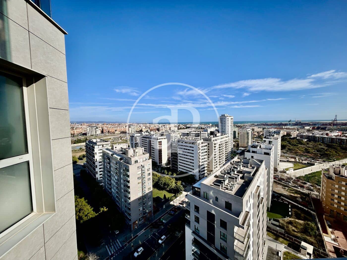 3 bedroom Apartment for rent in Valencia city with pool - € 2,700 (Ref: 9551635)