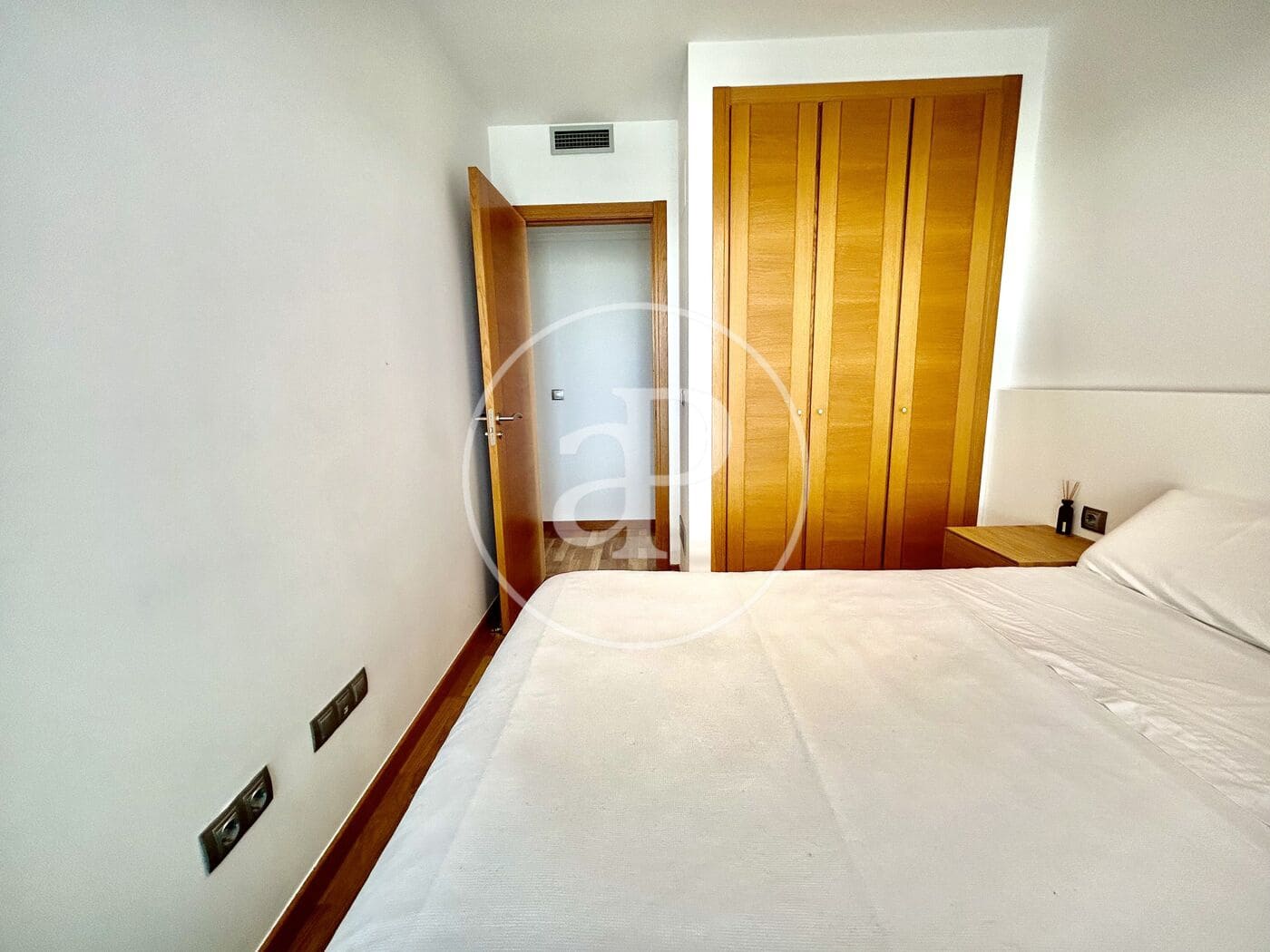 3 bedroom Apartment for rent in Valencia city with pool - € 2,700 (Ref: 9551635)