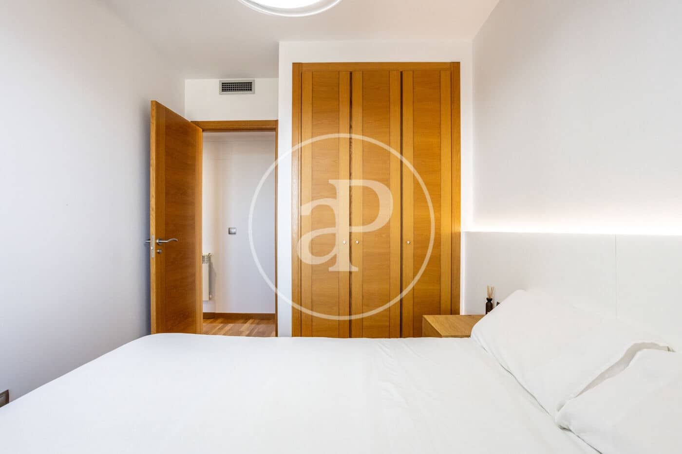 3 quarto Apartamento para arrendar em Valencia cidade com piscina - 2 700 € (Ref: 9551635)