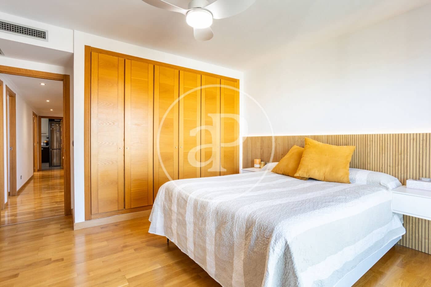 3 quarto Apartamento para arrendar em Valencia cidade com piscina - 2 700 € (Ref: 9551635)