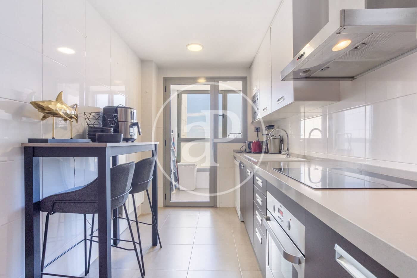 3 quarto Apartamento para arrendar em Valencia cidade com piscina - 2 700 € (Ref: 9551635)