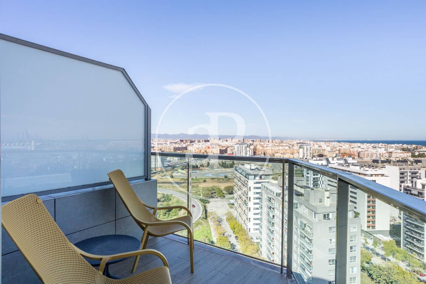 3 quarto Apartamento para arrendar em Valencia cidade com piscina - 2 700 € (Ref: 9551635)