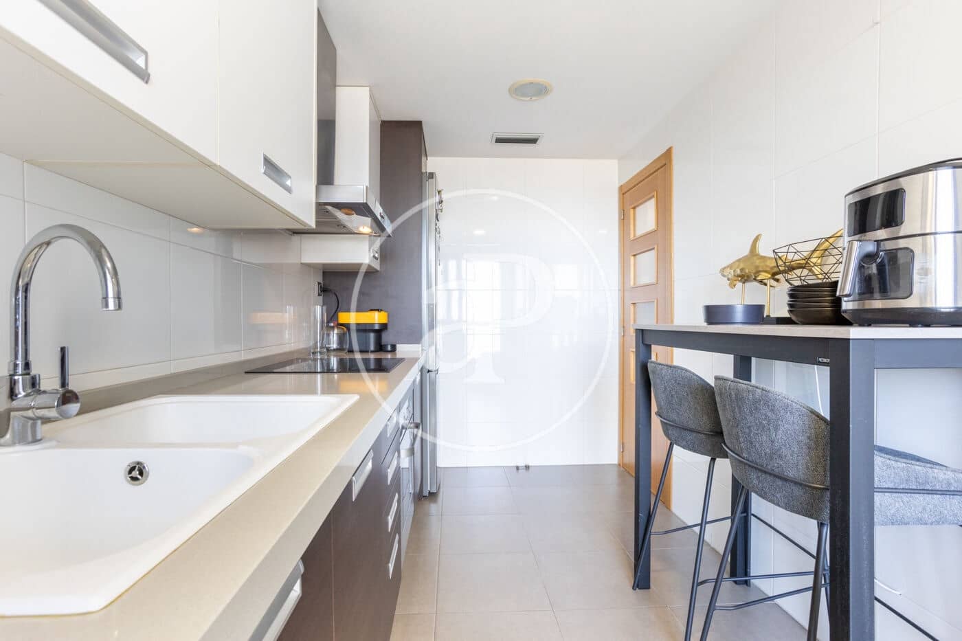 3 quarto Apartamento para arrendar em Valencia cidade com piscina - 2 700 € (Ref: 9551635)