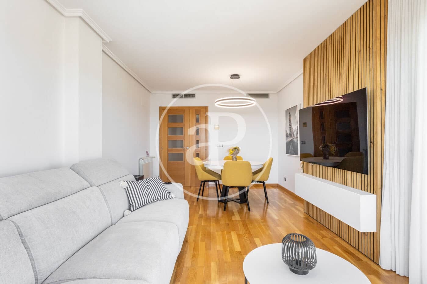 3 quarto Apartamento para arrendar em Valencia cidade com piscina - 2 700 € (Ref: 9551635)
