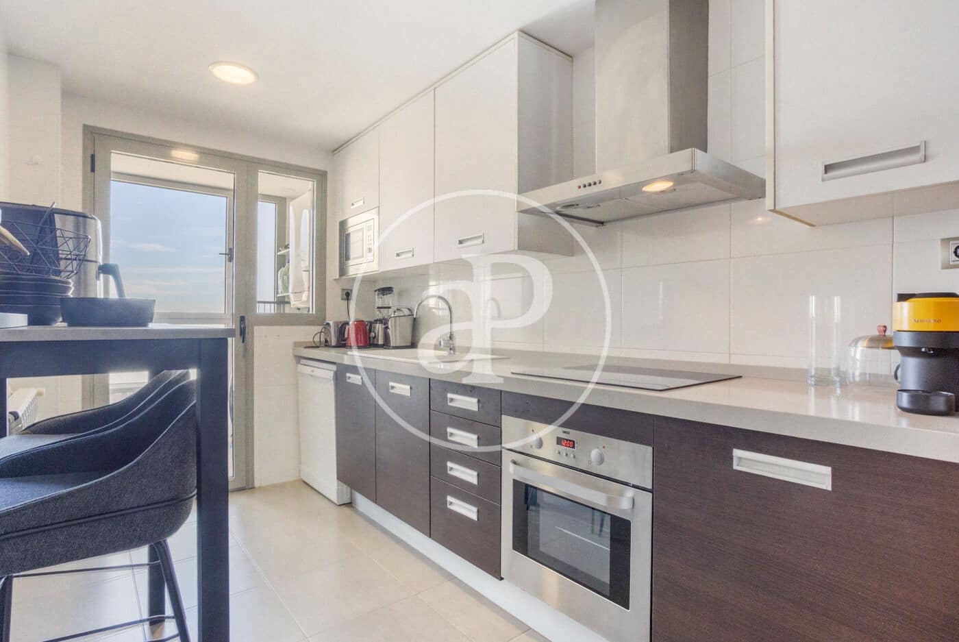 3 quarto Apartamento para arrendar em Valencia cidade com piscina - 2 700 € (Ref: 9551635)