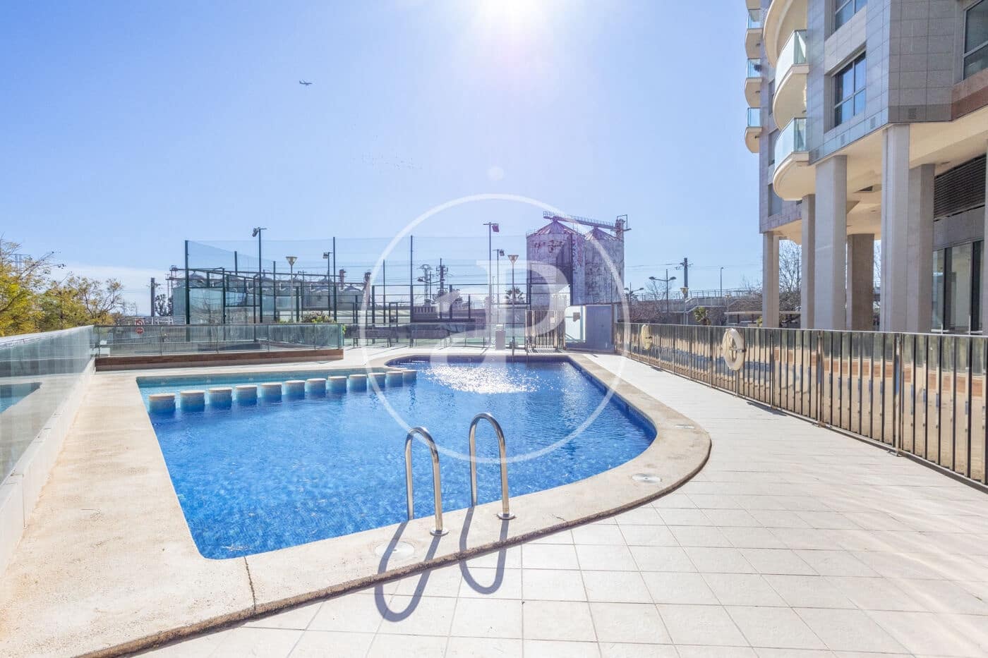 3 quarto Apartamento para arrendar em Valencia cidade com piscina - 2 700 € (Ref: 9551635)