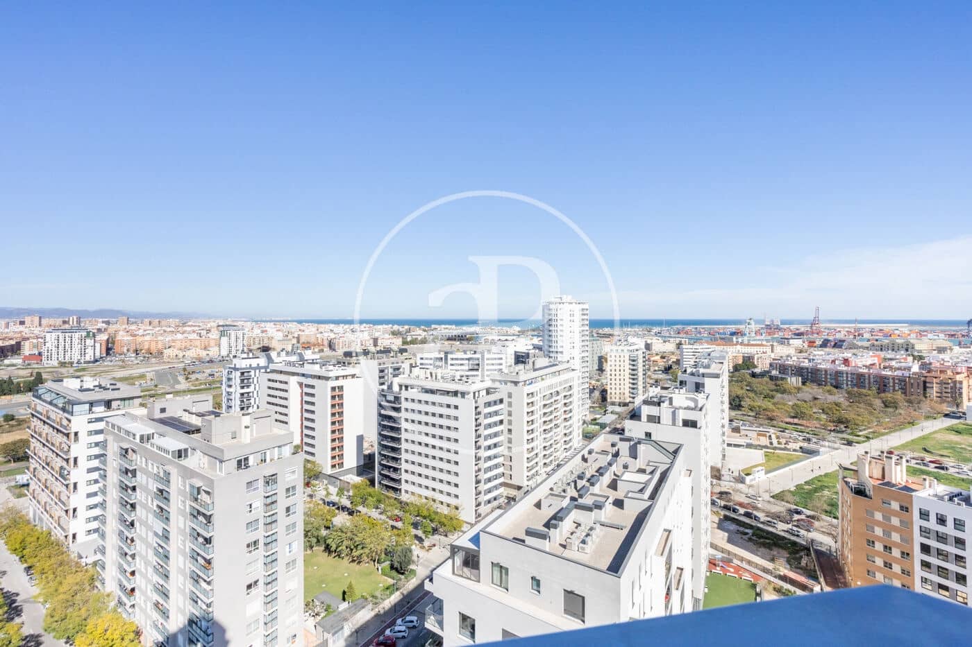 3 quarto Apartamento para arrendar em Valencia cidade com piscina - 2 700 € (Ref: 9551635)