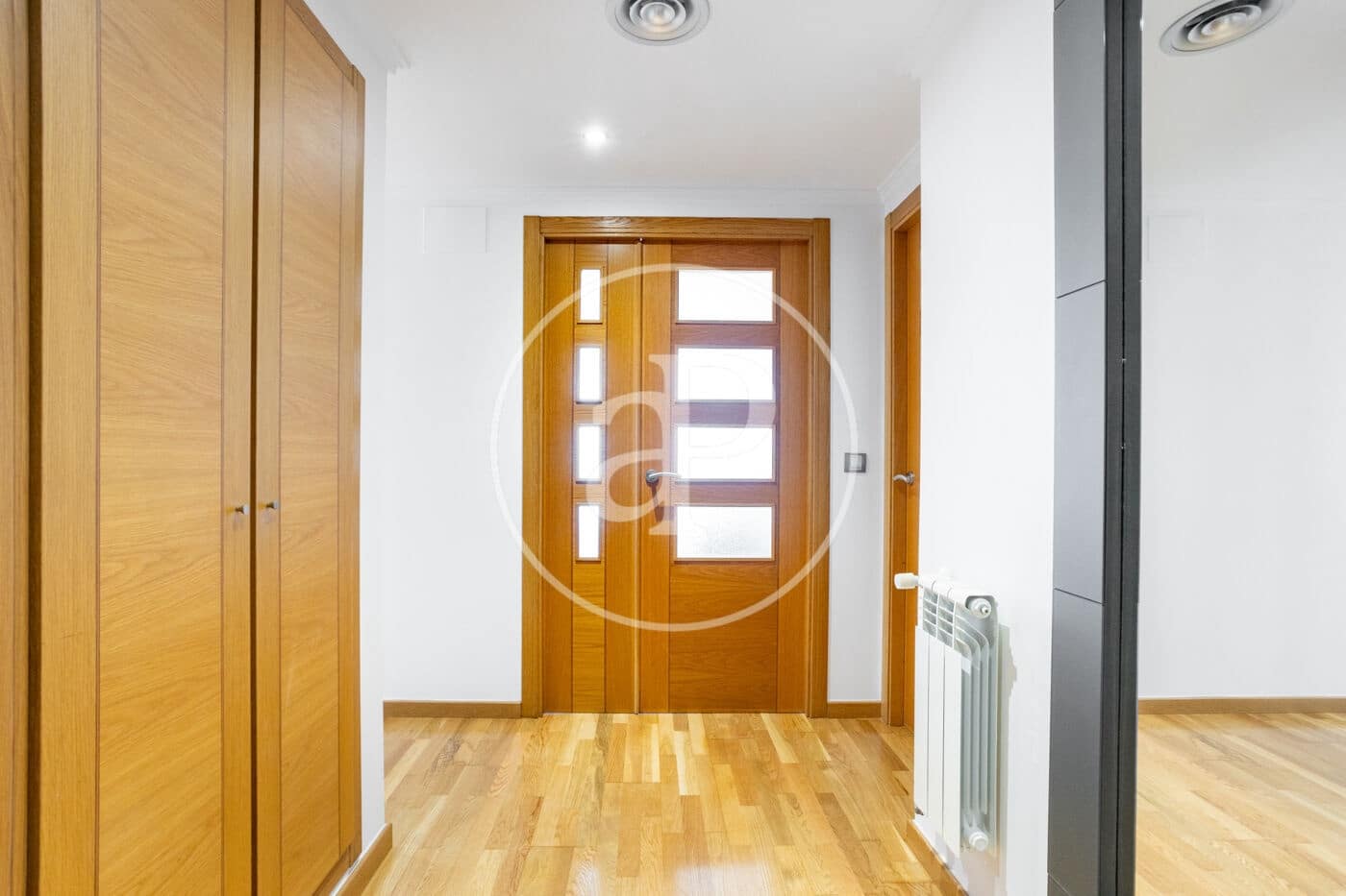 3 quarto Apartamento para arrendar em Valencia cidade com piscina - 2 700 € (Ref: 9551635)