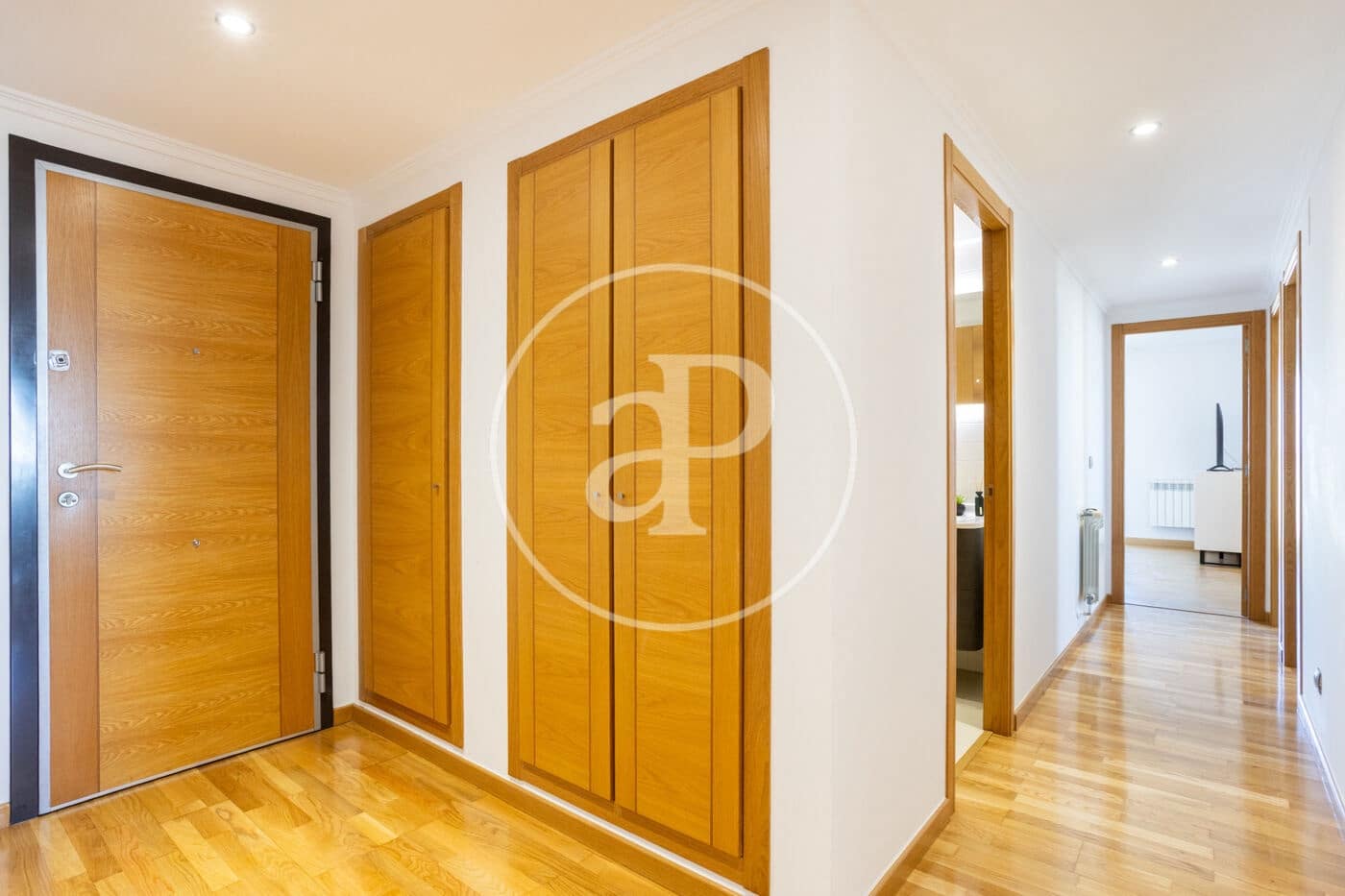 3 quarto Apartamento para arrendar em Valencia cidade com piscina - 2 700 € (Ref: 9551635)