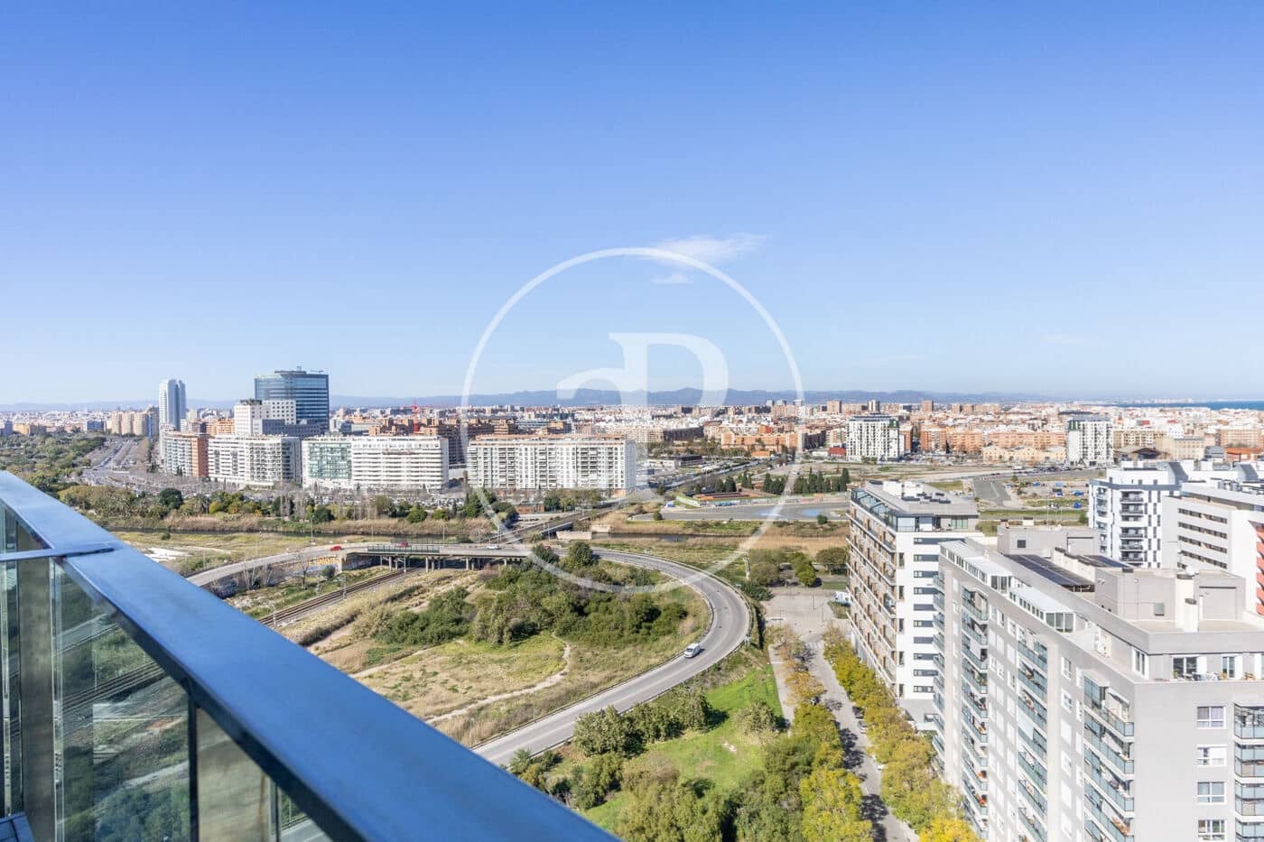 3 quarto Apartamento para arrendar em Valencia cidade com piscina - 2 700 € (Ref: 9551635)