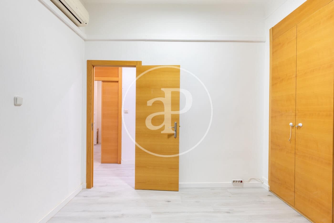 2 soveværelse Lejlighed til leje i Valencia by - € 1.300 (Ref: 9551636)