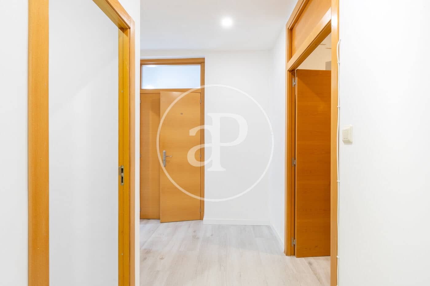 2 soveværelse Lejlighed til leje i Valencia by - € 1.300 (Ref: 9551636)