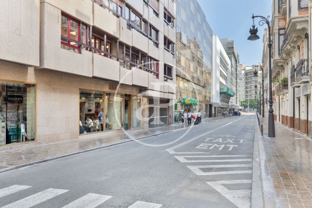 2 quarto Apartamento para arrendar em Valencia cidade - 1 300 € (Ref: 9551636)