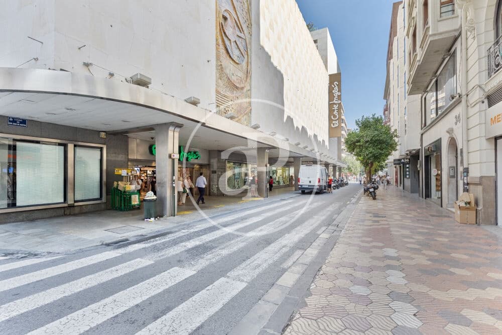 2 quarto Apartamento para arrendar em Valencia cidade - 1 300 € (Ref: 9551636)