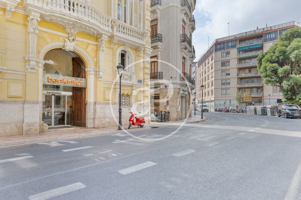 2 quarto Apartamento para arrendar em Valencia cidade - 1 300 € (Ref: 9551636)