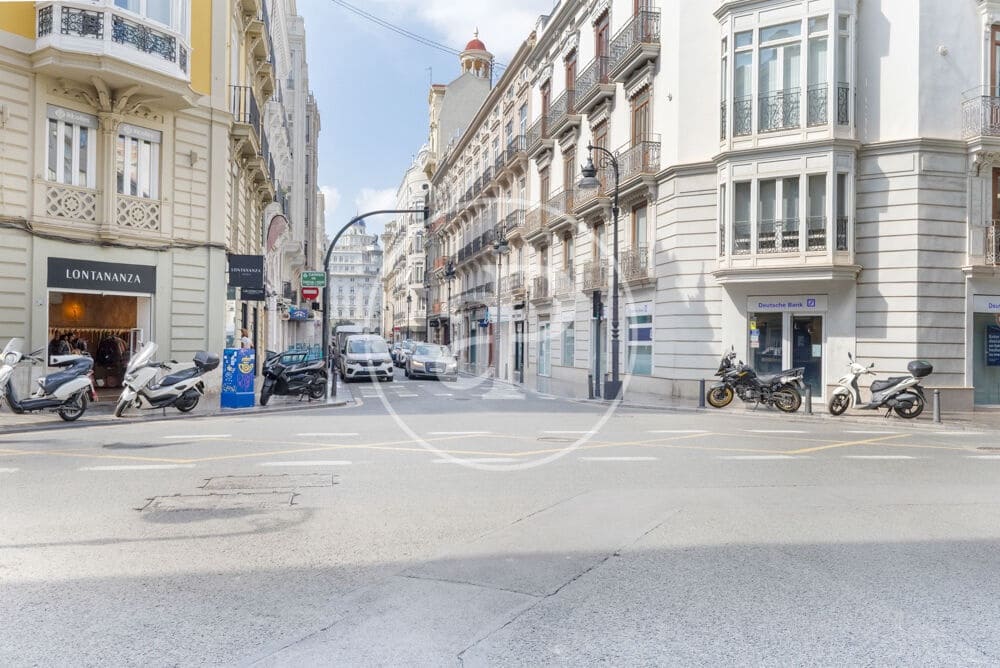 2 quarto Apartamento para arrendar em Valencia cidade - 1 300 € (Ref: 9551636)