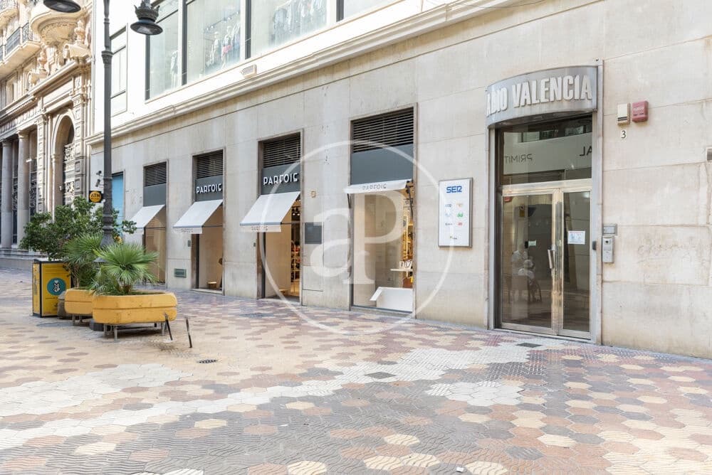 2 quarto Apartamento para arrendar em Valencia cidade - 1 300 € (Ref: 9551636)