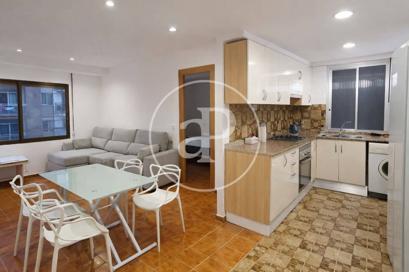 4 soveværelse Lejlighed til leje i Valencia by - € 1.700 (Ref: 9551637)