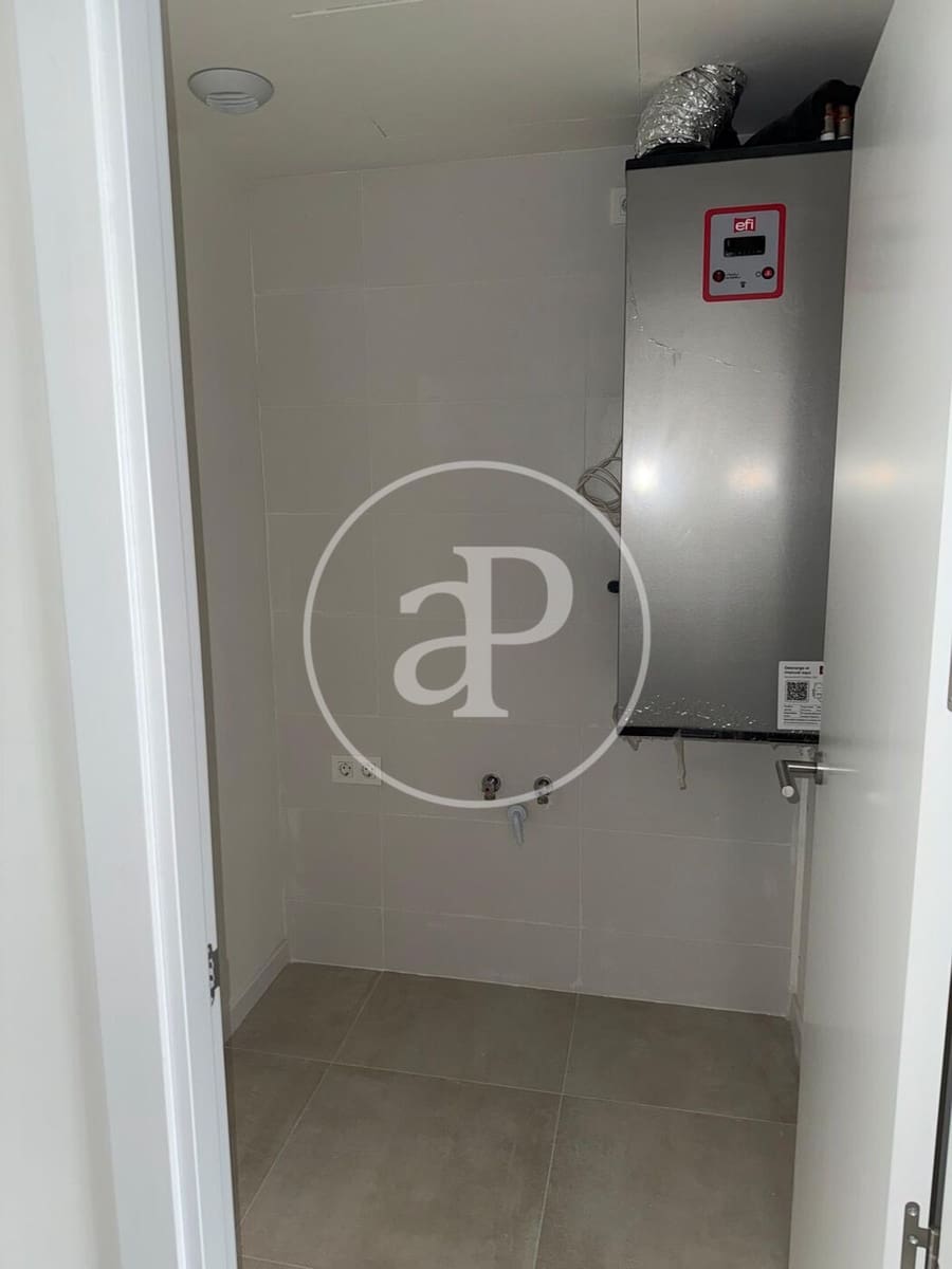 2 sypialnia Apartament do wynajęcia w Miasto Walencja z basenem - 1 500 € (Ref: 9551638)