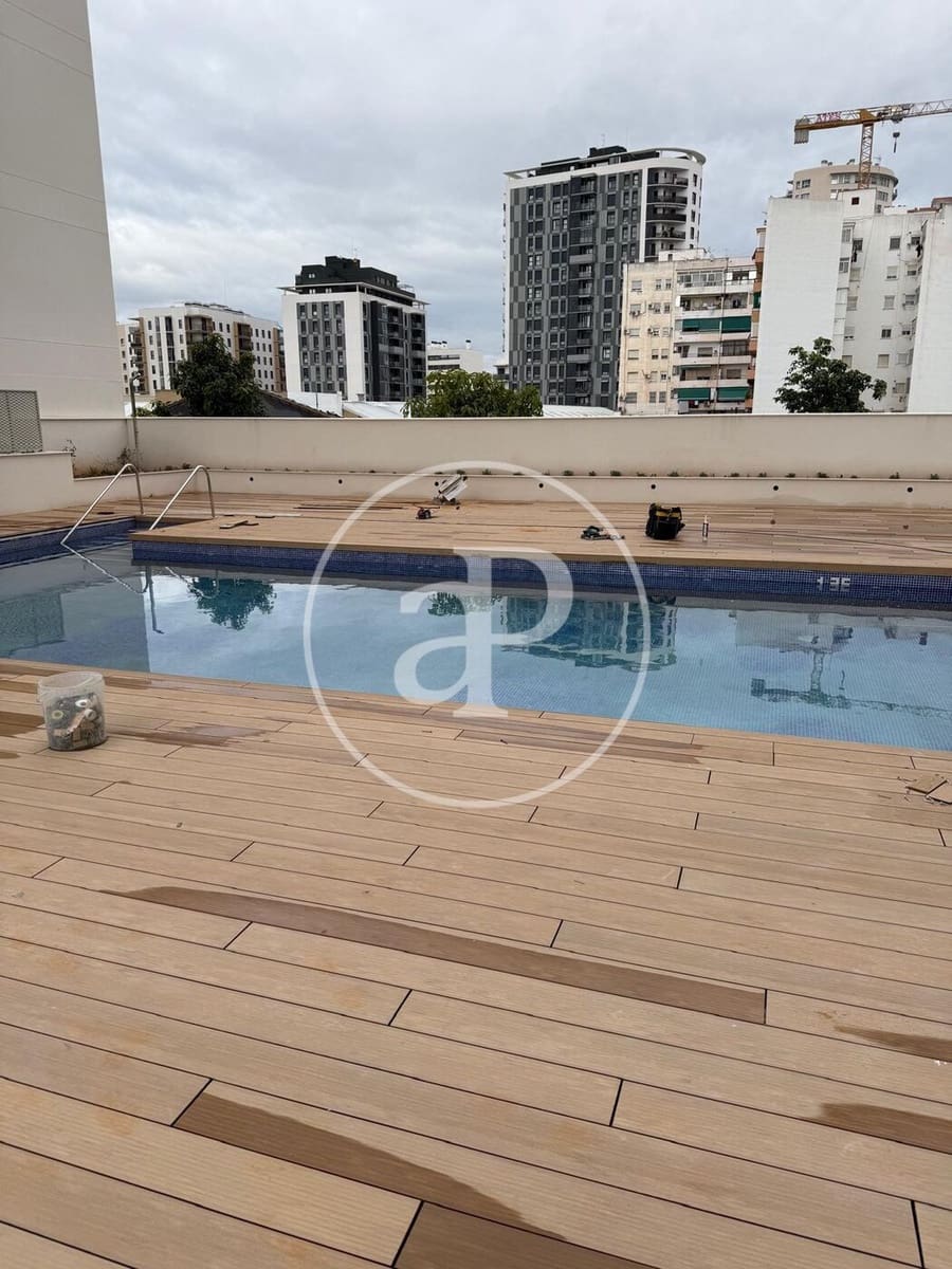 2 sypialnia Apartament do wynajęcia w Miasto Walencja z basenem - 1 500 € (Ref: 9551638)