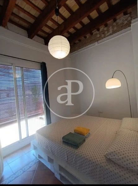 1 soverom Penthouse til leie i Valencia by - € 1 200 (Ref: 9551639)
