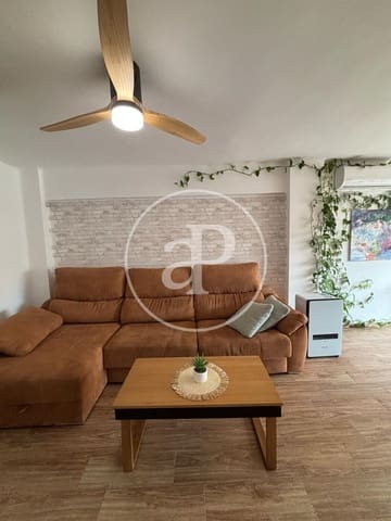 3 bedroom Apartment for sale in Ciutat Fallera, Valencia city - € 350,000 (Ref: 9551640)