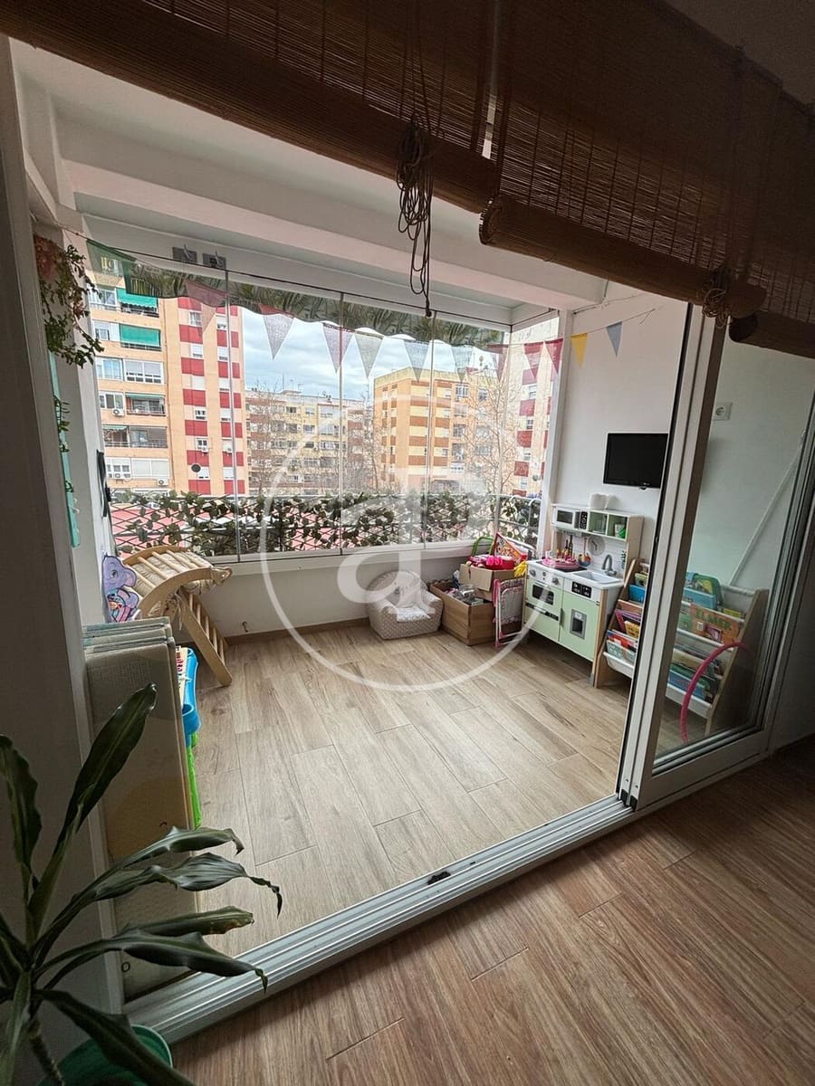 3 bedroom Apartment for sale in Valencia city - € 350,000 (Ref: 9551640)