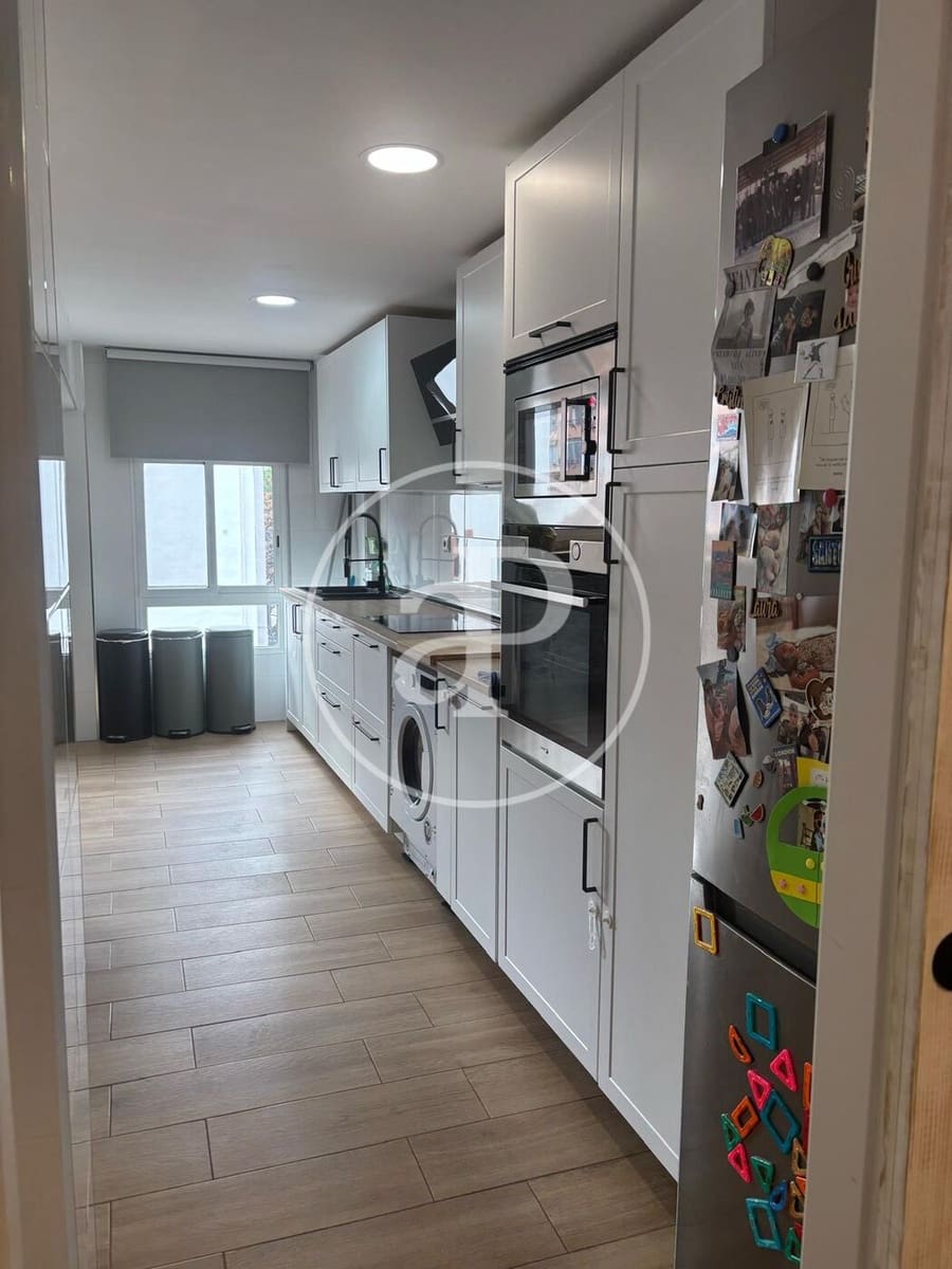 3 bedroom Apartment for sale in Valencia city - € 350,000 (Ref: 9551640)